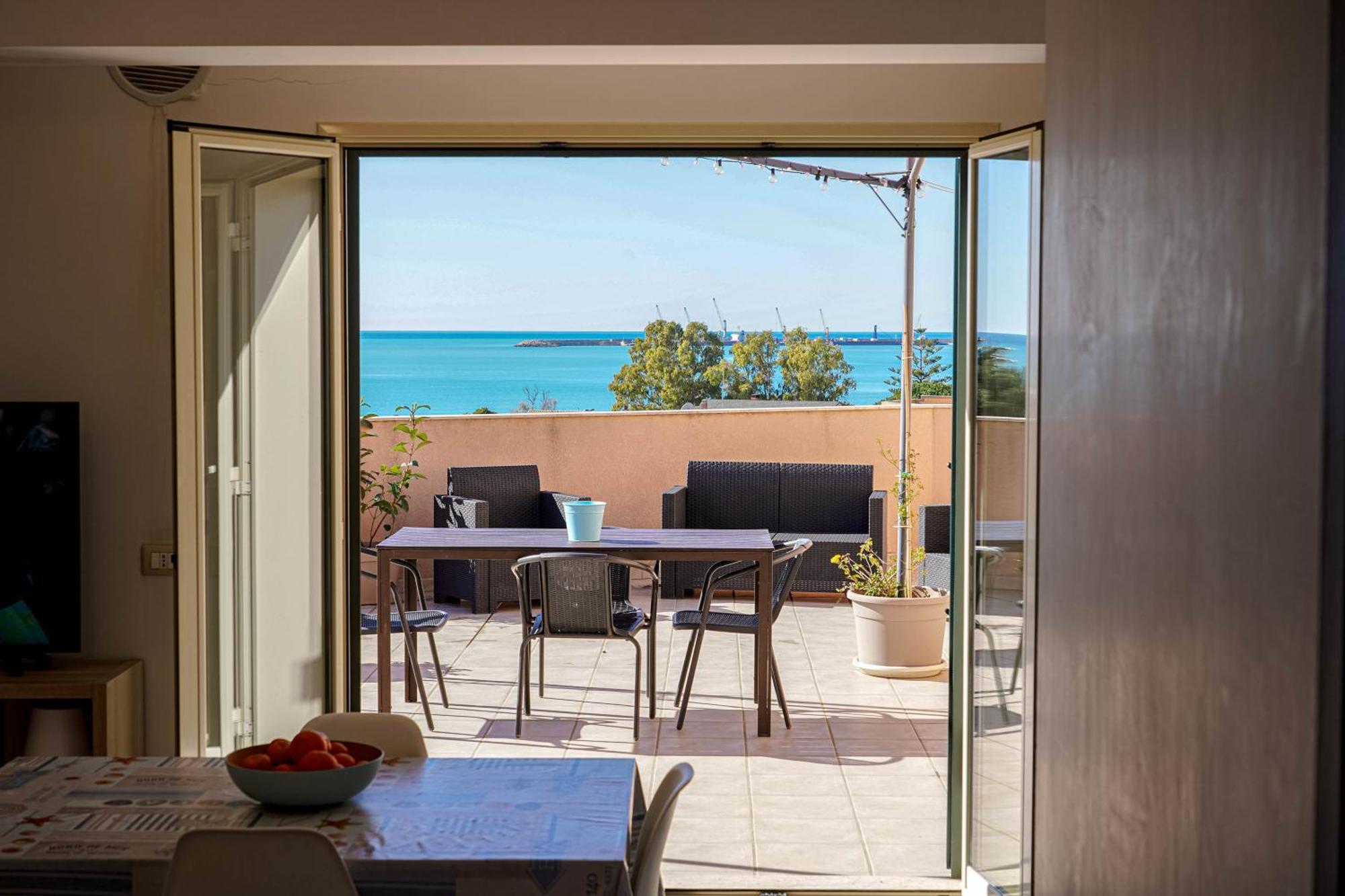 Apartament Attico Terrazza Cielomare Seaview Pozzallo Zewnętrze zdjęcie